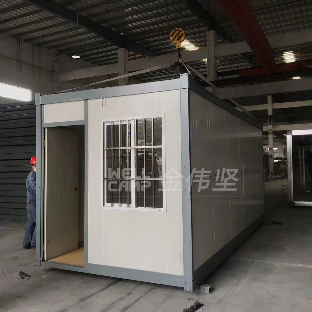 Anti Earthquake Indonesia Prefab Container/ World Cup Container House