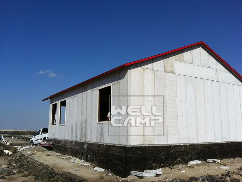 What companies are developing foldable container house independently in China?